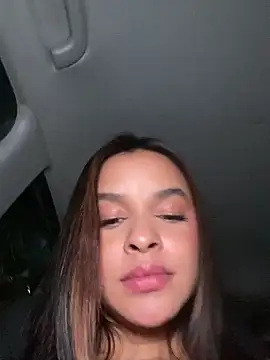 Snapshot of sarah_salis_ chatting on 05-19-26, 01:56 sarah salis online show from 05-19-26, 01:56
