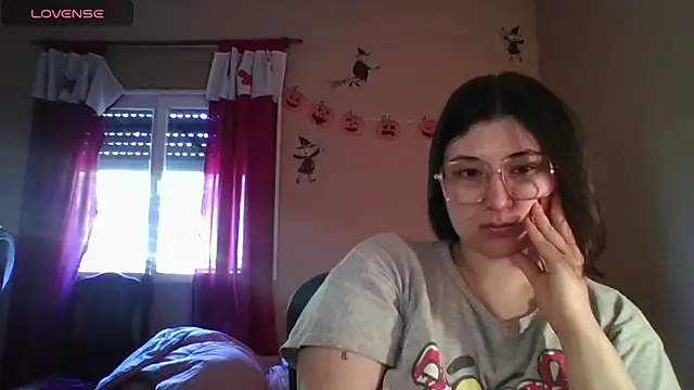 Snapshot of imsohornydacom chatting on 10-20-25, 08:31 imsohornydacom online show from 10-20-25, 08:31