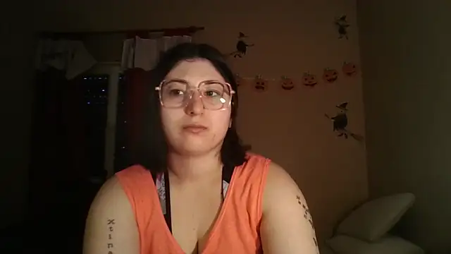 Snapshot of imsohornydacom chatting on 11-20-25, 09:04 imsohornydacom online show from 11-20-25, 09:04