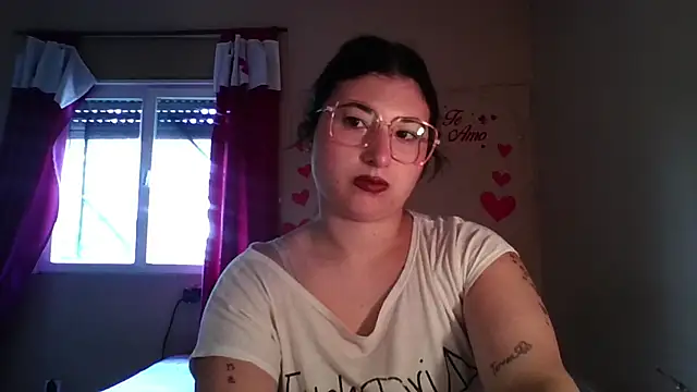 Snapshot of imsohornydacom chatting on 02-25-26, 03:45 imsohornydacom online show from 02-25-26, 03:45