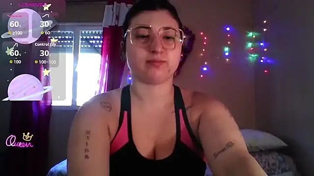 Snapshot of imsohornydacom chatting on 01-05-26, 05:49 imsohornydacom online show from 01-05-26, 05:49