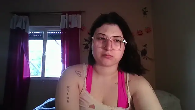 Snapshot of imsohornydacom chatting on 11-16-25, 03:50 imsohornydacom online show from 11-16-25, 03:50