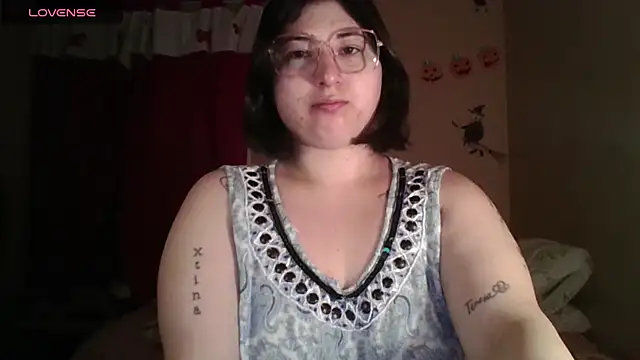 Snapshot of imsohornydacom chatting on 10-18-25, 03:08 imsohornydacom online show from 10-18-25, 03:08