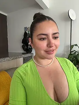 Snapshot of sukhakunis1 chatting on 06-01-26, 04:50 sukhakunis1 online show from 06-01-26, 04:50