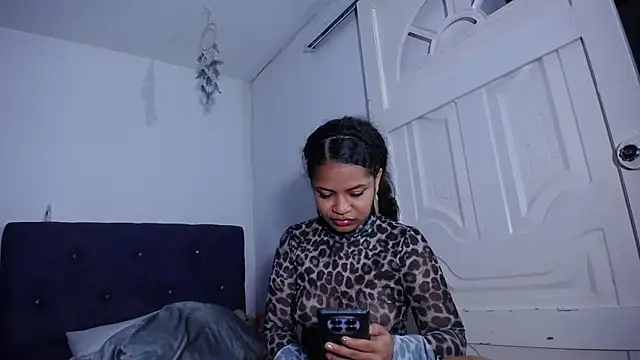 Squirter pussybomb online show from 04-16-26, 04:13