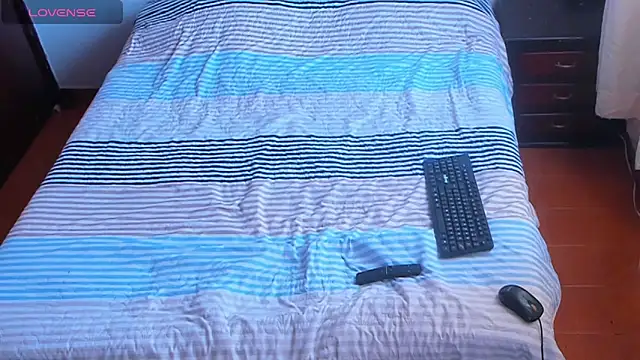 hanna diazz  online show from 04-22-26, 06:58