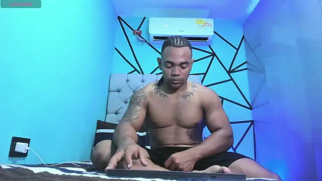 Snapshot of juande_24 chatting on 03-22-26, 03:02 juande 24 online show from 03-22-26, 03:02