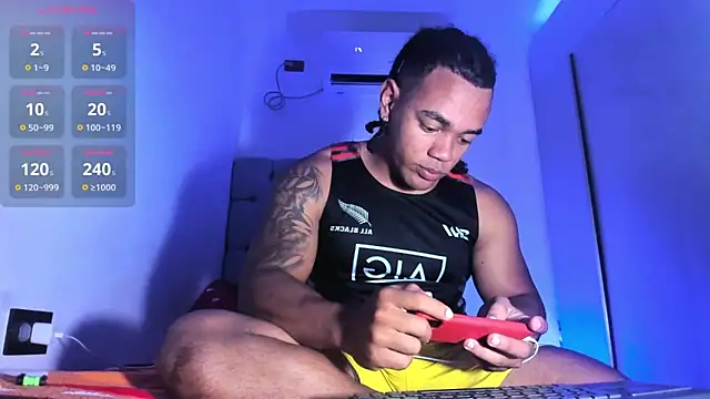 Snapshot of juande_24 chatting on 02-24-26, 02:40 juande 24 online show from 02-24-26, 02:40