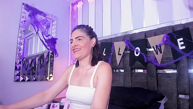 KatteMoss online show from 10-24-25, 08:30