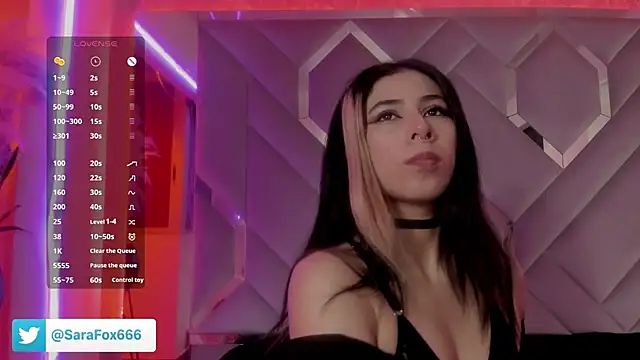 Sara Foxx1 online show from 11-19-25, 10:10