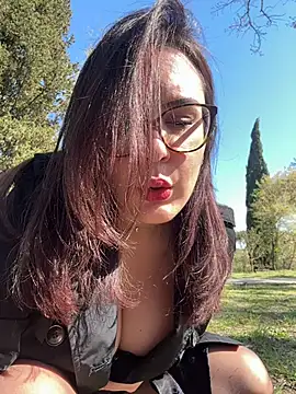 Its Jade online show from 04-04-26, 01:39