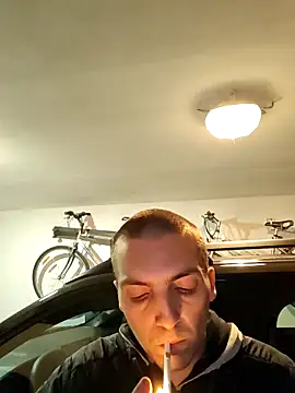 OutmostSummer8 online show from 10-16-25, 06:05