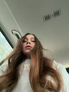 nicole111 online show from 02-10-26, 06:56