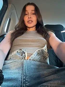 nicole111 online show from 10-17-25, 01:35