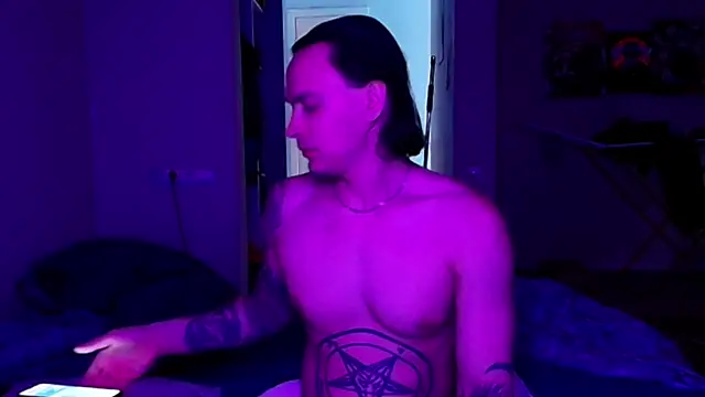 Snapshot of baphomet_from_ice chatting on 07-12-26, 09:10 baphomet from ice online show from 07-12-26, 09:10