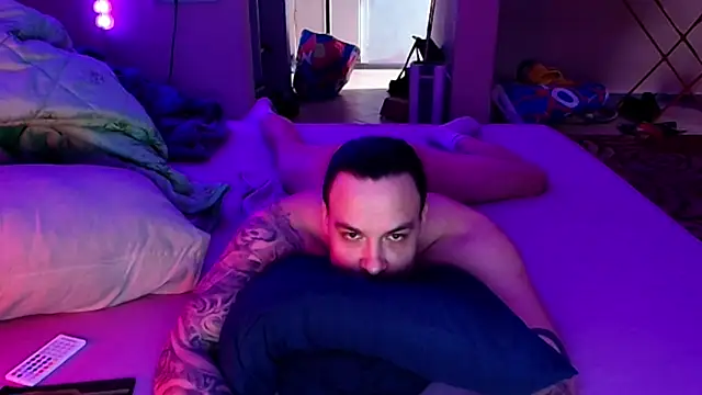 Snapshot of baphomet_from_ice chatting on 04-11-26, 05:26 baphomet from ice online show from 04-11-26, 05:26