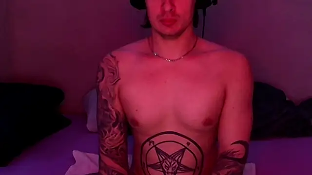 Snapshot of baphomet_from_ice chatting on 11-06-25, 02:15 baphomet from ice online show from 11-06-25, 02:15