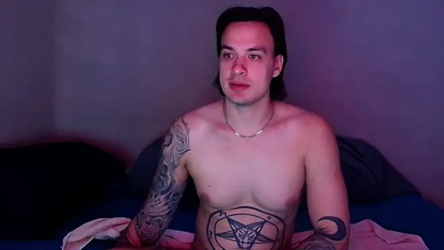 Snapshot of baphomet_from_ice chatting on 10-28-25, 08:46 baphomet from ice online show from 10-28-25, 08:46