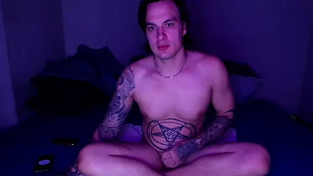 Snapshot of baphomet_from_ice chatting on 11-28-25, 02:50 baphomet from ice online show from 11-28-25, 02:50