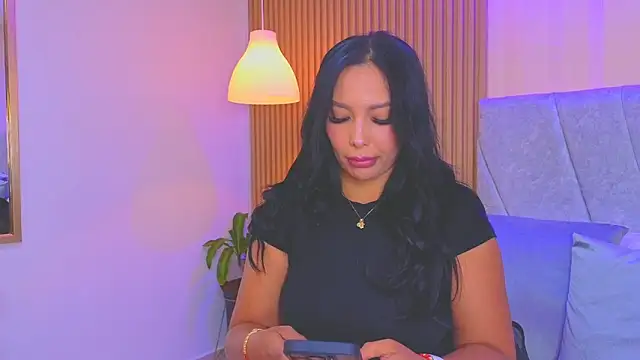 Dakota diaz  online show from 04-07-26, 08:10