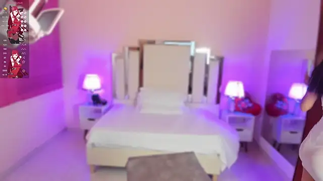 Snapshot of lauramartin1 chatting on 03-18-25, 04:18 lauramartin1 online show from 03-18-25, 04:18