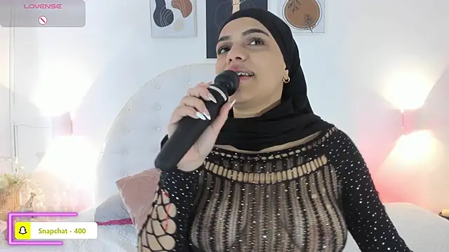 Snapshot of Umarani_ chatting on 02-06-26, 06:26 Umarani online show from 02-06-26, 06:26