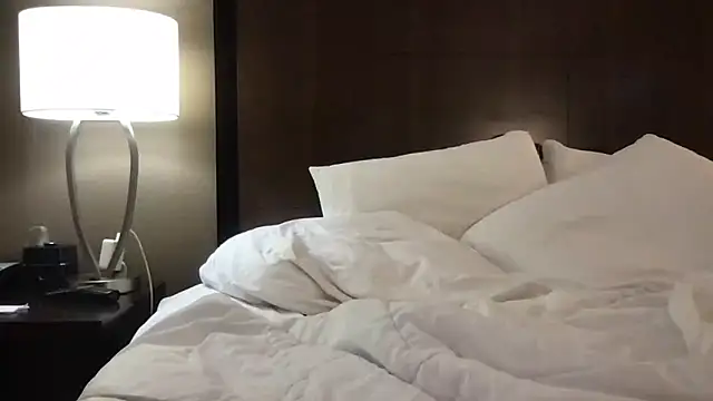 Snapshot of 19bambam87 chatting on 03-15-26, 08:49 19bambam87 online show from 03-15-26, 08:49