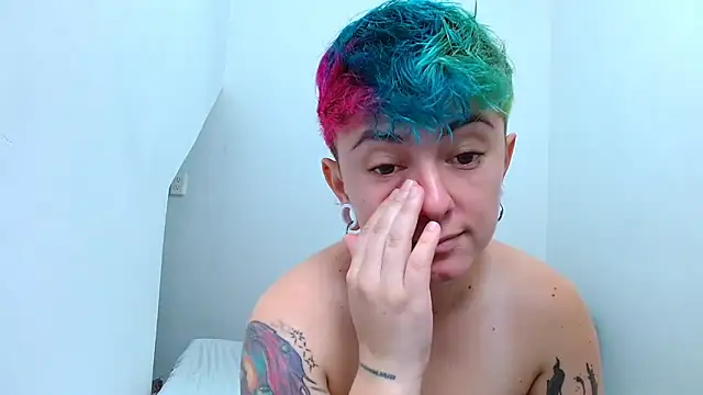 tomboyblue online show from 11-07-25, 03:49