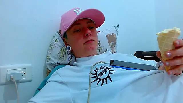 tomboyblue online show from 02-04-26, 09:10