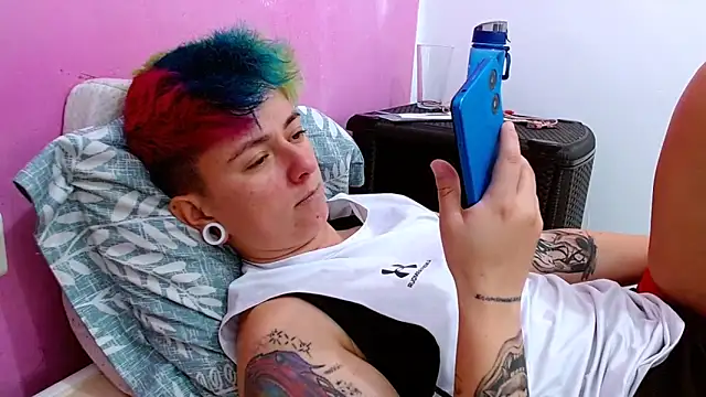 tomboyblue online show from 09-30-25, 05:30