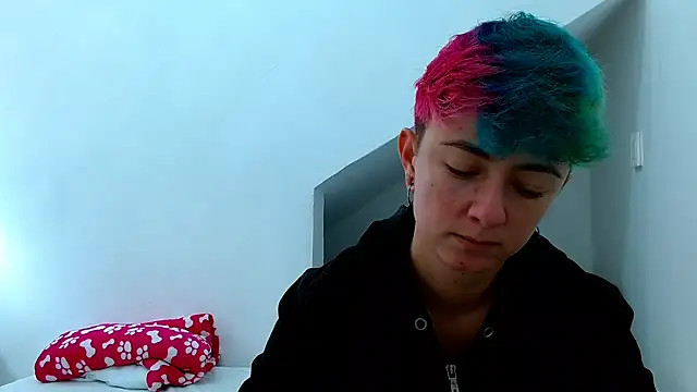 tomboyblue online show from 11-12-25, 02:32