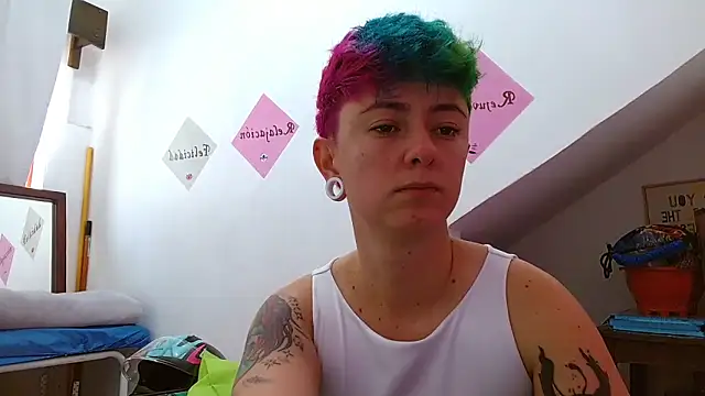 tomboyblue online show from 10-25-25, 05:57