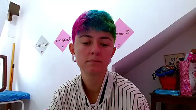 tomboyblue online show from 10-26-25, 03:12