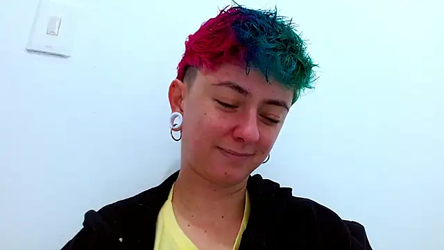 tomboyblue online show from 11-20-25, 01:01