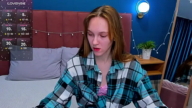 VanillaKelly online show from 01-20-25, 04:32