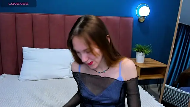 VanillaKelly online show from 02-28-25, 01:15