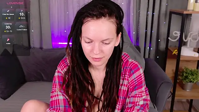 Snapshot of CoreyJane chatting on 09-11-25, 04:34 CoreyJane online show from 09-11-25, 04:34
