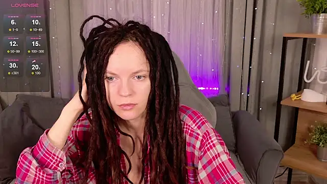 Snapshot of CoreyJane chatting on 10-02-25, 05:00 CoreyJane online show from 10-02-25, 05:00