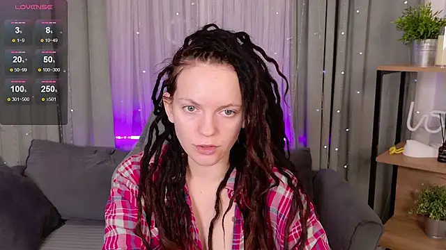 Snapshot of CoreyJane chatting on 10-10-25, 04:46 CoreyJane online show from 10-10-25, 04:46
