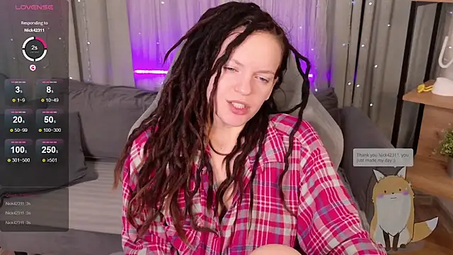 Snapshot of CoreyJane chatting on 10-15-25, 04:33 CoreyJane online show from 10-15-25, 04:33