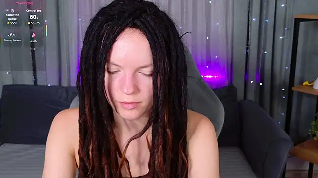 Snapshot of CoreyJane chatting on 07-21-26, 04:36 CoreyJane online show from 07-21-26, 04:36