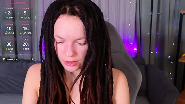 Snapshot of CoreyJane chatting on 05-11-26, 04:47 CoreyJane online show from 05-11-26, 04:47