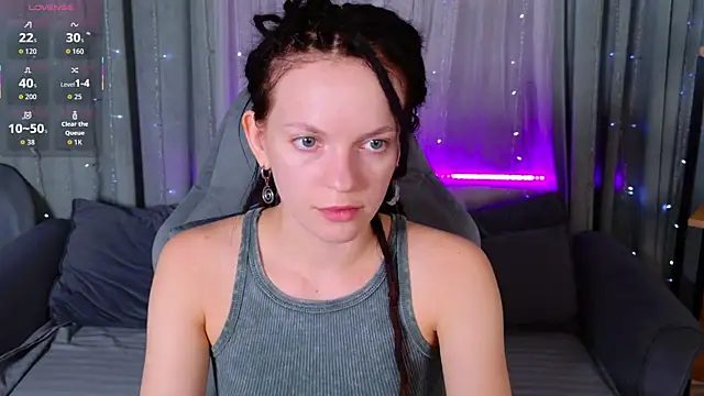 Snapshot of CoreyJane chatting on 06-10-26, 04:24 CoreyJane online show from 06-10-26, 04:24