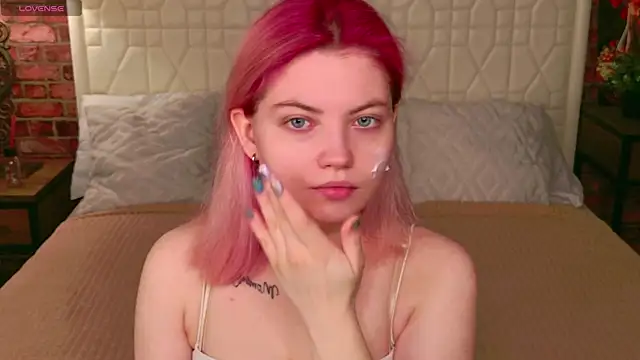 Lisa Adam online show from 11-17-25, 05:06