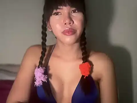 Snapshot of Ella_foxxx chatting on 02-22-26, 08:39 Ella foxxx online show from 02-22-26, 08:39