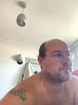 porompomperro online show from 10-14-25, 01:12