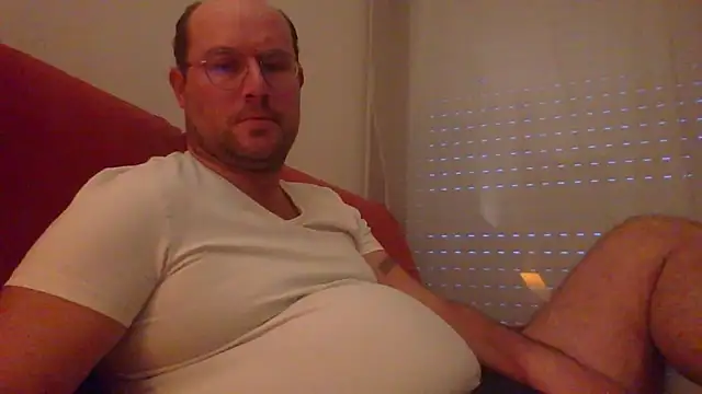 porompomperro online show from 01-04-25, 04:22