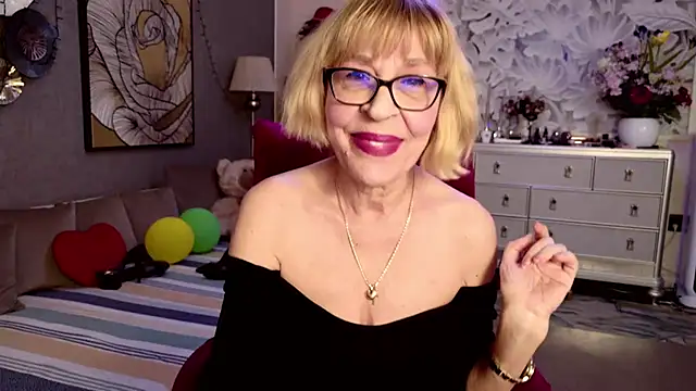 HornyMilf 555 online show from 04-04-26, 09:16