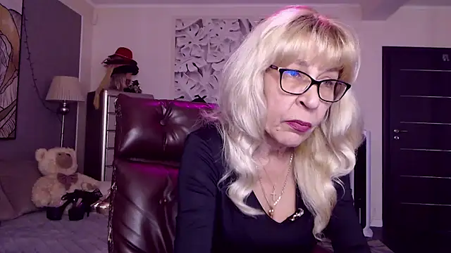 HornyMilf 555 online show from 09-23-25, 12:56