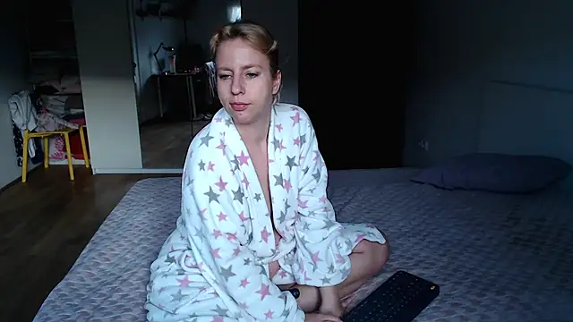 MariaValentine online show from 10-29-25, 06:23